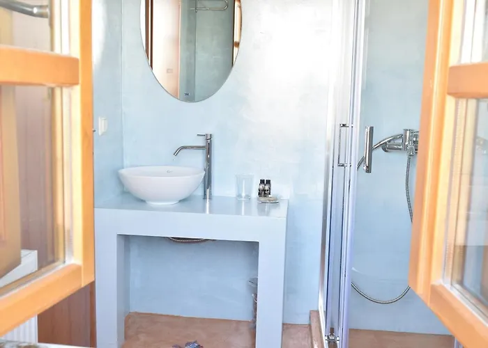 호텔 Great Mantineia 4*