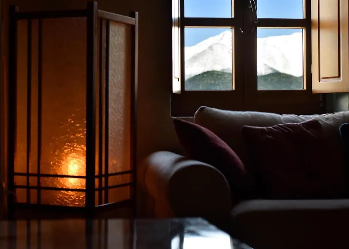 호텔 Great Mantineia 4*